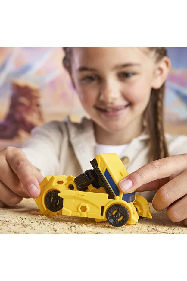 Cyberworld Dönüşebilen Robot - Bumblebee - 5