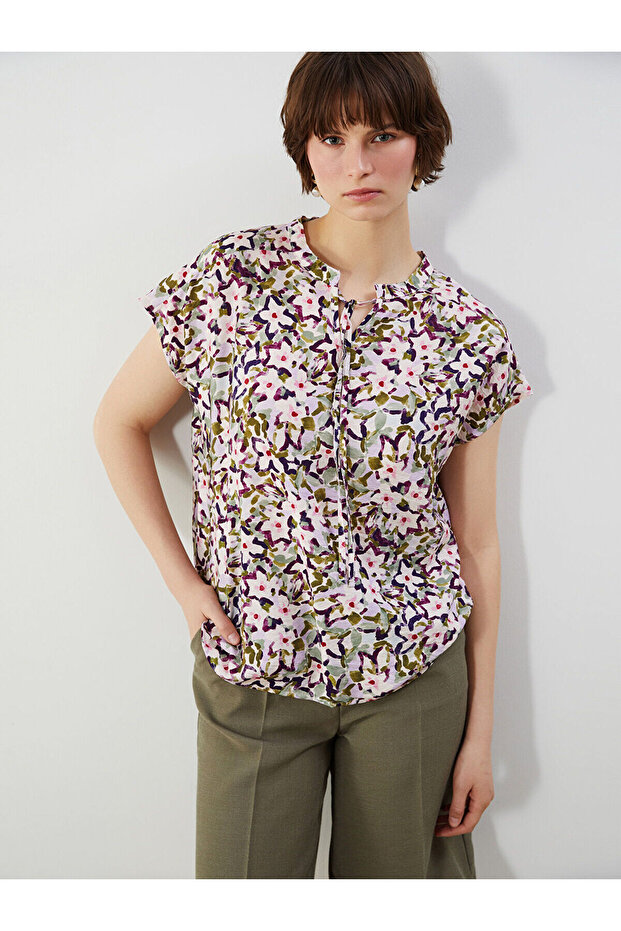Lcw Tie Collar Floral Blouse
