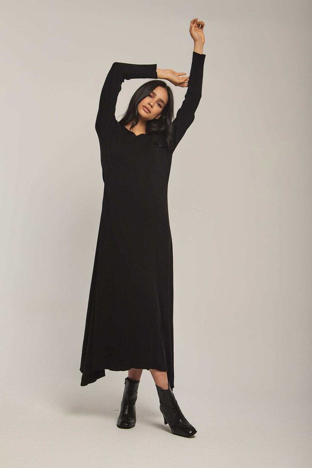 فستان ميدي أسود سادة للنساء