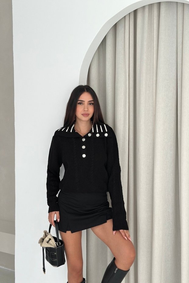 Half-Button Oversized Turn-Down Collar Knit Sweater Aw25Kz0024