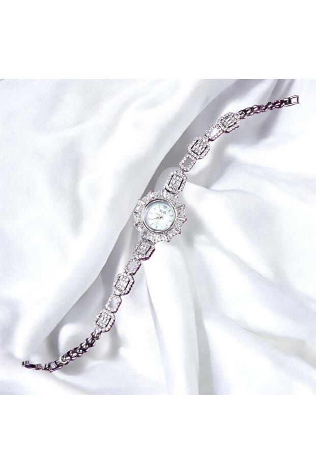 ساعة زركون - 1