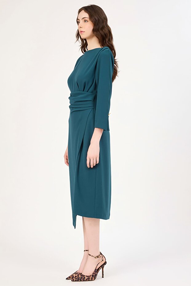 Drape detaylı asimetrik elbise - 3