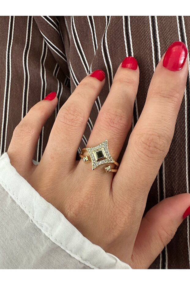 Emerald Gemstone Sparkle Ring - 3