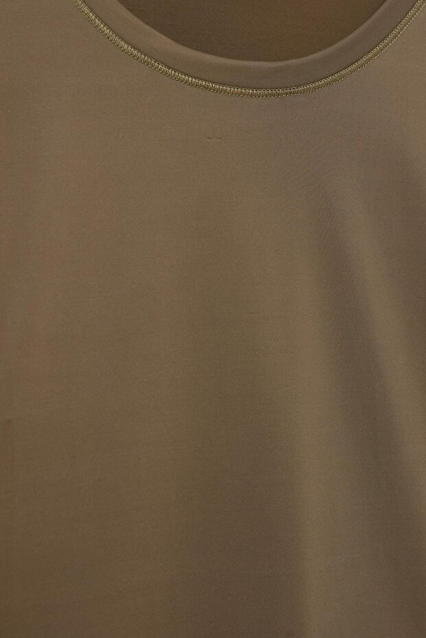Vücuda oturan poliamid t-shirt - 6
