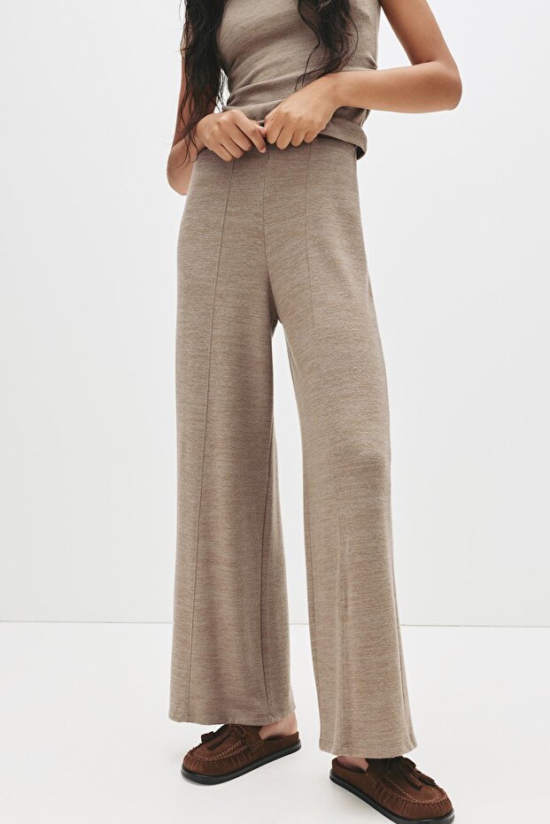 Yumuşak dokunuşlu geniş paça pantolon - 4