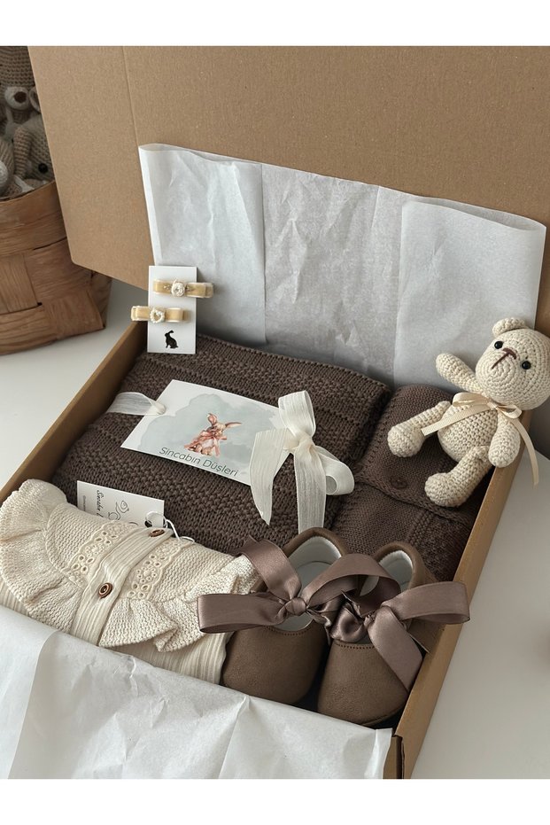 Welcome Baby Newborn Baby Clothing Set Gift Box Knitwear Blanket Hospital Discharge