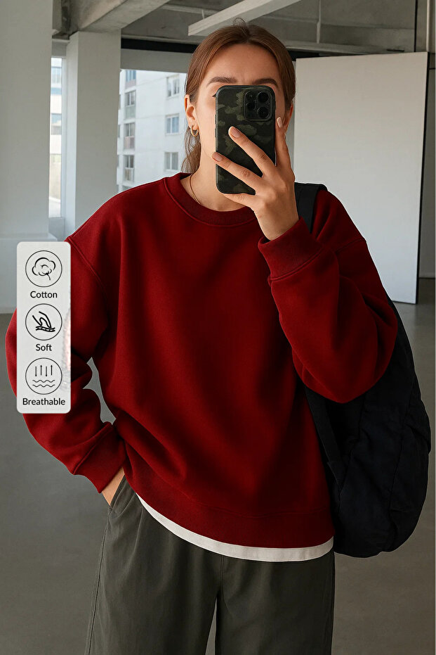 Women's Crew Neck Oversize Burgundy Sweatshirt