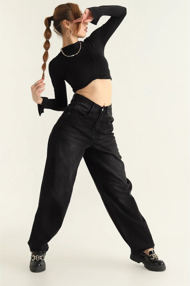 NEW SEASON//HIGH WAIST//BAGGY JEANS//BACK BUCKLE DETAIL//WOMEN'S JEANS