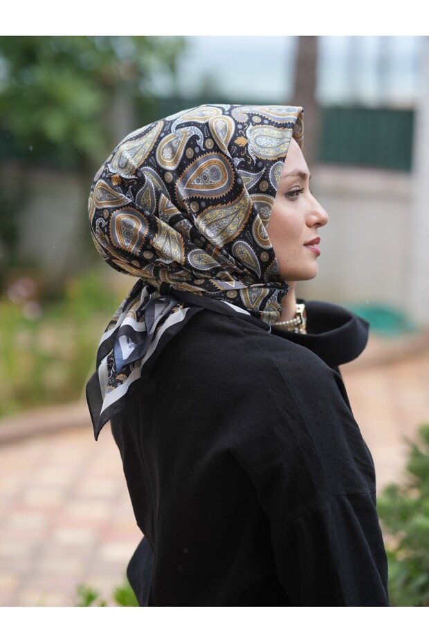 وشاح بنمط عرقي، وشاح منقوش - 2