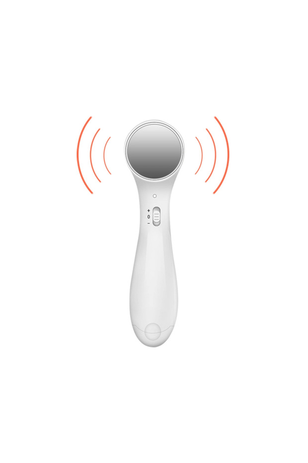 Ergonomically Designed Practical Facial Cleanser ()