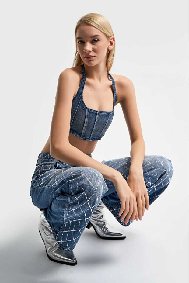 Women's Blue Diamond Pattern Stone Embellished Straight Fit Mid-Waist Denim