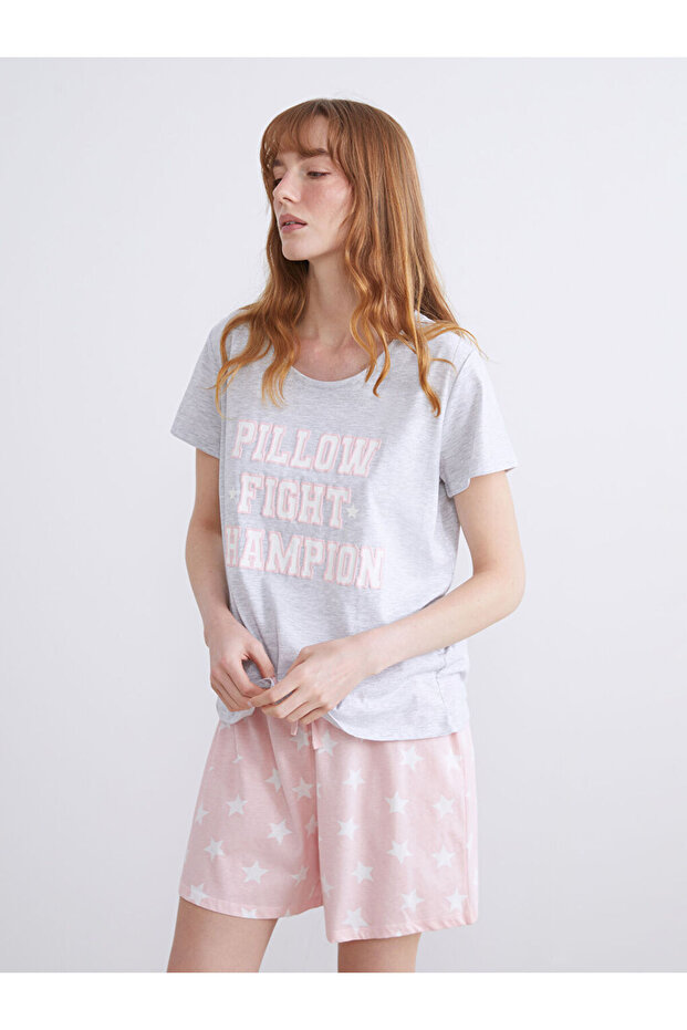 Pembe Yıldız Desenli Kadın Şortlu Pijama Takımı - 3