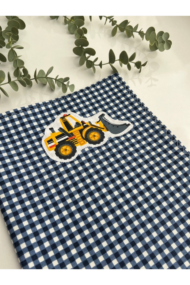 Kepçe figürlü bedlenme örtüsü