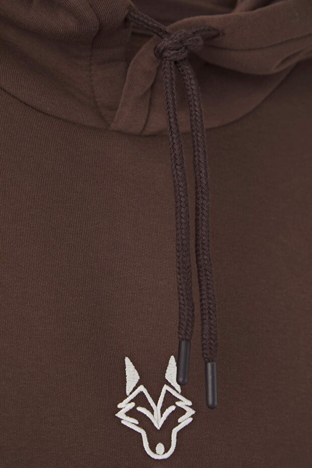 Koyu Kahverengi Oversize/Geniş Kesim Kapüşonlu İçi Polarlı Kaplan Nakışlı Sweatshirt TMNAW24SW00018 - 7