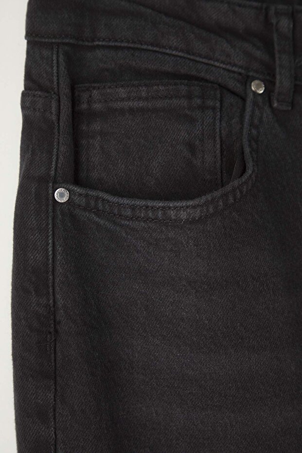 More Sustainable Siyah Yüksek Bel Comfort/Orta Esnek Straight Fit Büyük Beden Jeans TBBAW24CJ00045 - 6