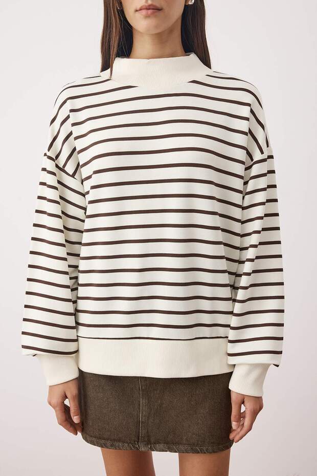 Kahverengi Çizgili Oversize/Geniş Kalıp Örme Sweatshirt TWOAW26SW00102 - 3