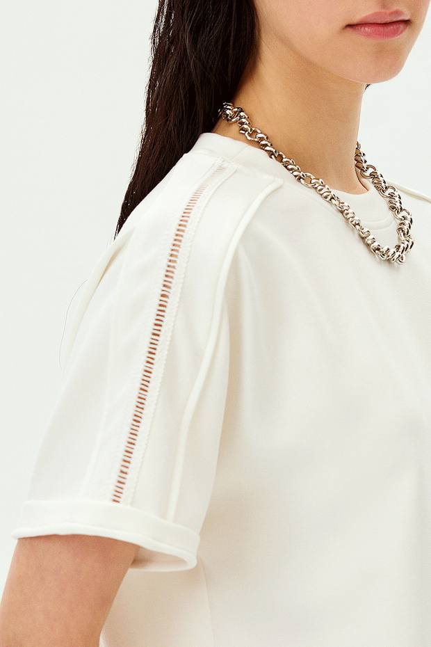 Kol Detaylı Bisiklet Yaka Regular Örme Tişört - 3