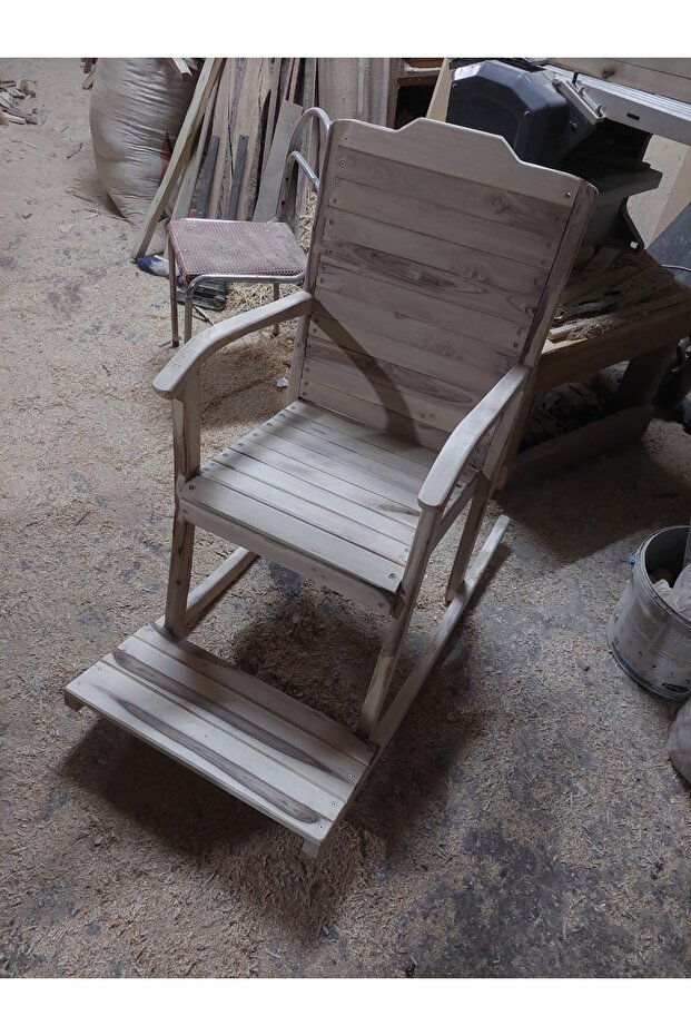 Sallanan ahşap sandalye - 1