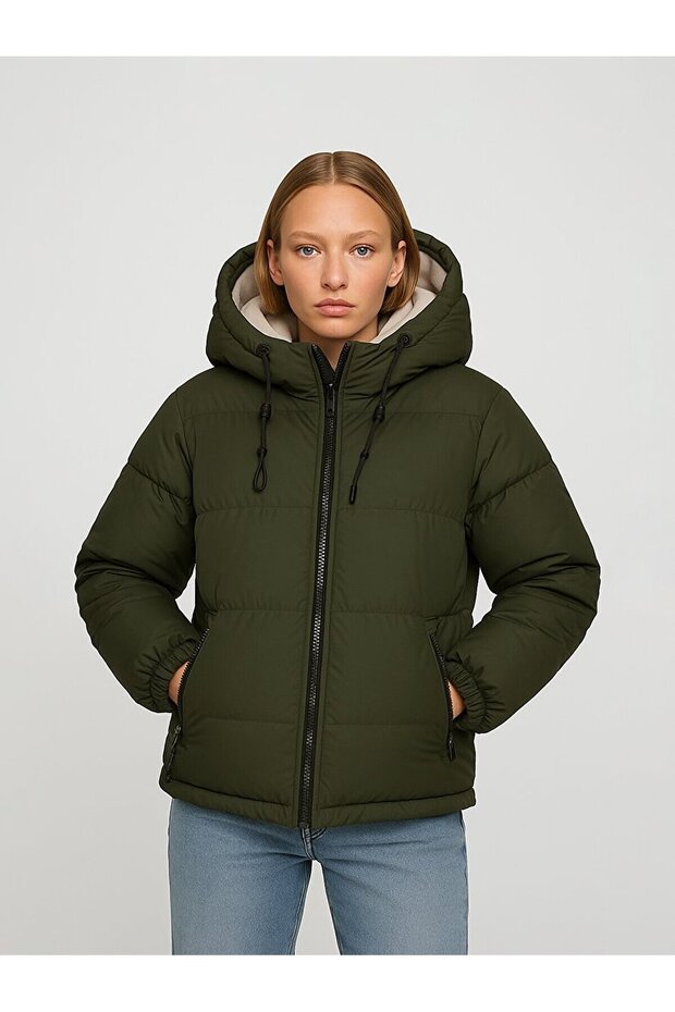 Şişme Kapüşonlu Yeşil Ceket - 1