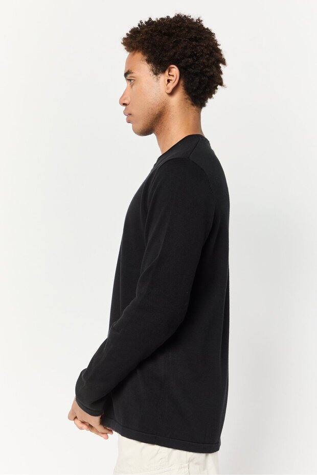 سترة رجالية سادة برقبة دائرية، أسود - 3