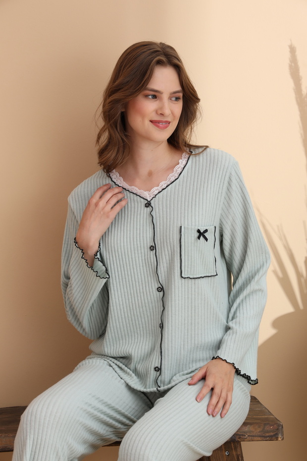 Green Report Waffle Knitted Long Sleeve Women's Button down Pajama Set