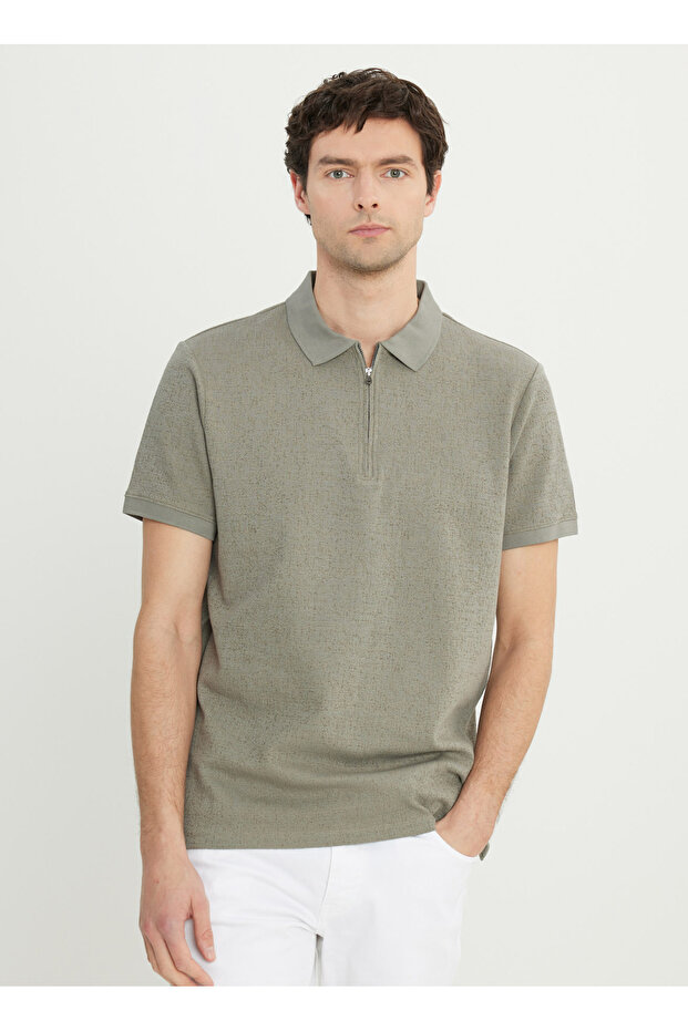 Altınyıldız Classics Zippered Collar Jacquard Khaki Men's T-Shirt Ace091252339_Hak