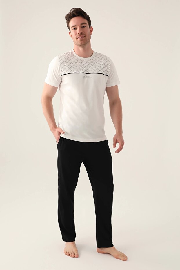 طقم بيجامة رجالي باللون الأسود - 1