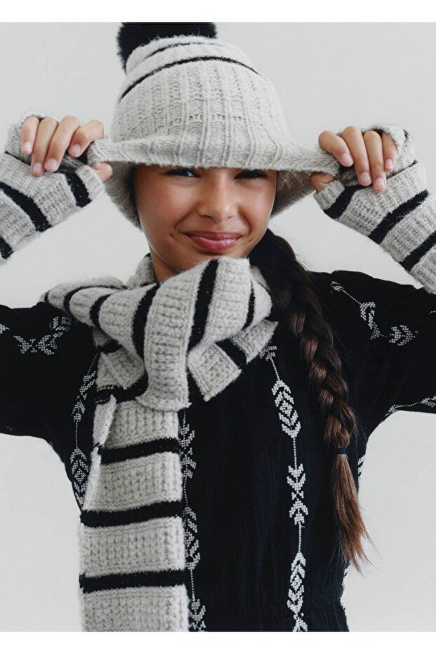 İşlemeli volanlı elbise - 3