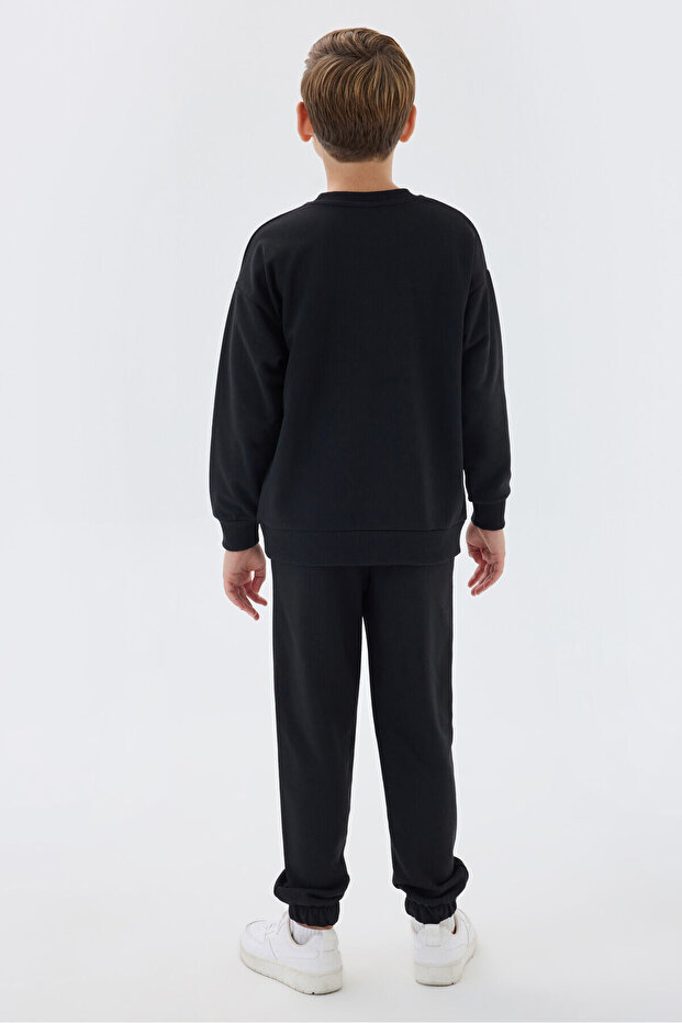 طقم بدلة رياضية سوداء للأولاد - 3