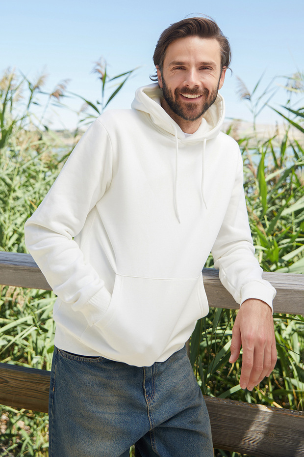 3 Thread Kangaroo Pocket Sweatshirt