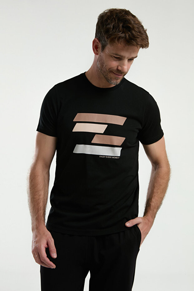 طقم بيجامة رجالي باللون الأسود - 4