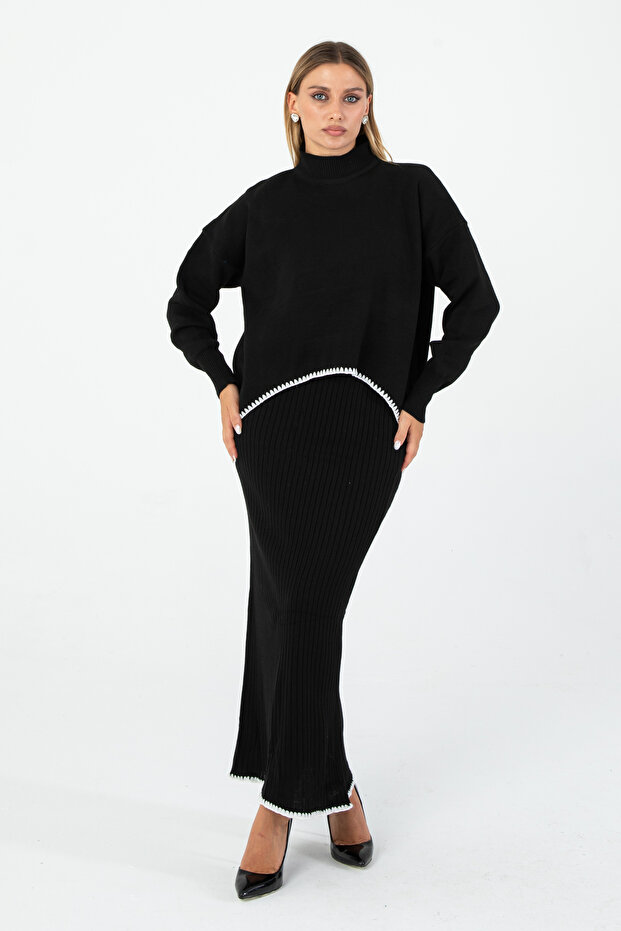Winter Black Knitwear Two-Piece Set – Oversized Top & V-Neck Maxi Dress