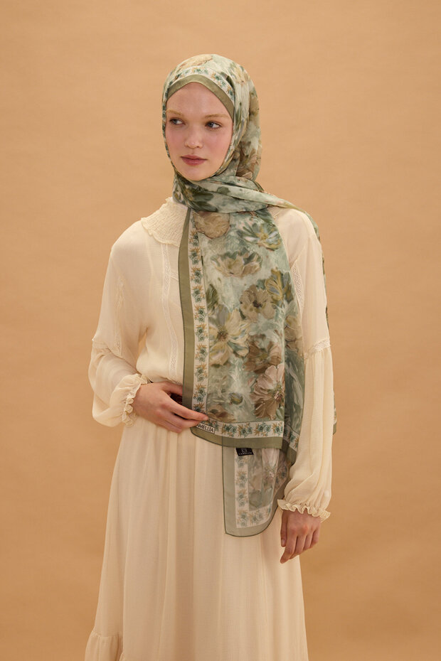 Florence Silk Crepe Shawl - Olive