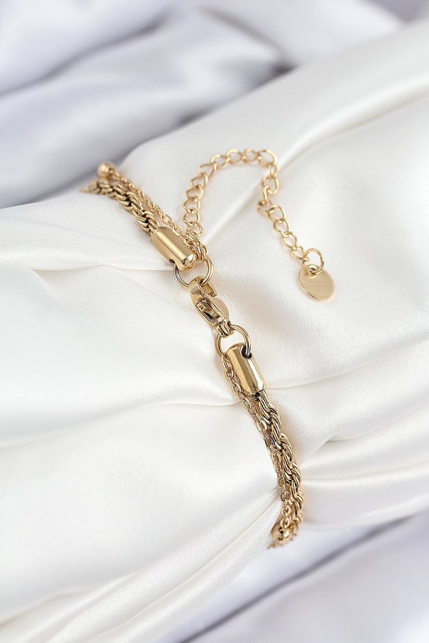 Golden Steel Evil Eye Twist Chain Bracelet for Elegant Woman