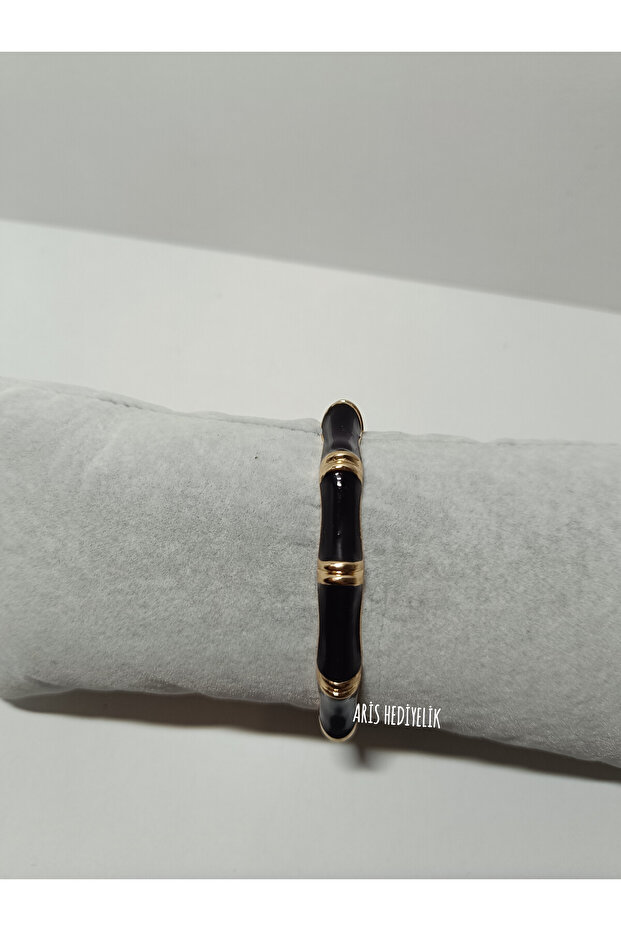 سوار من العظام المطلية بالمينا - 2