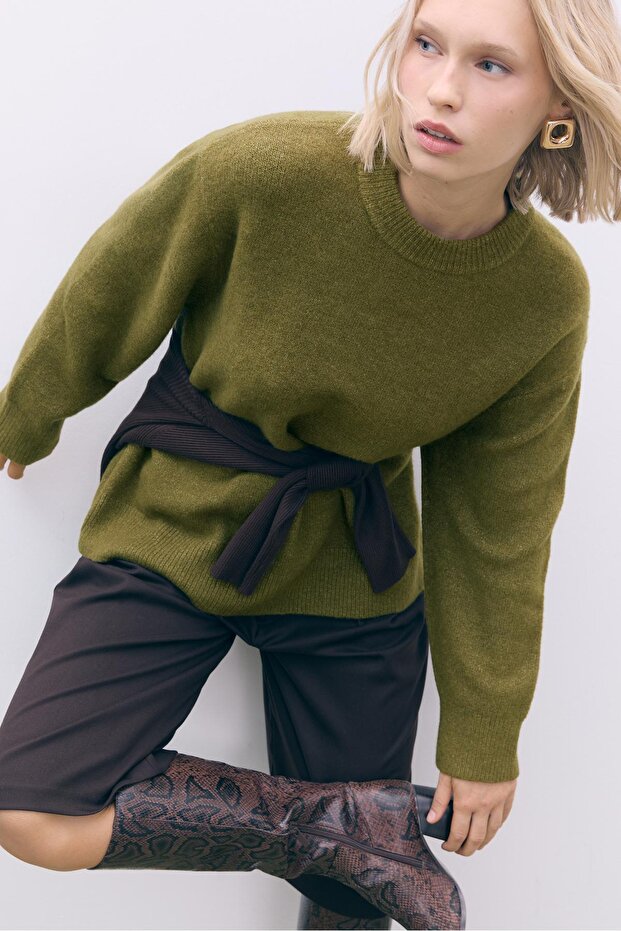 Yumuşak dokulu triko kazak - 2