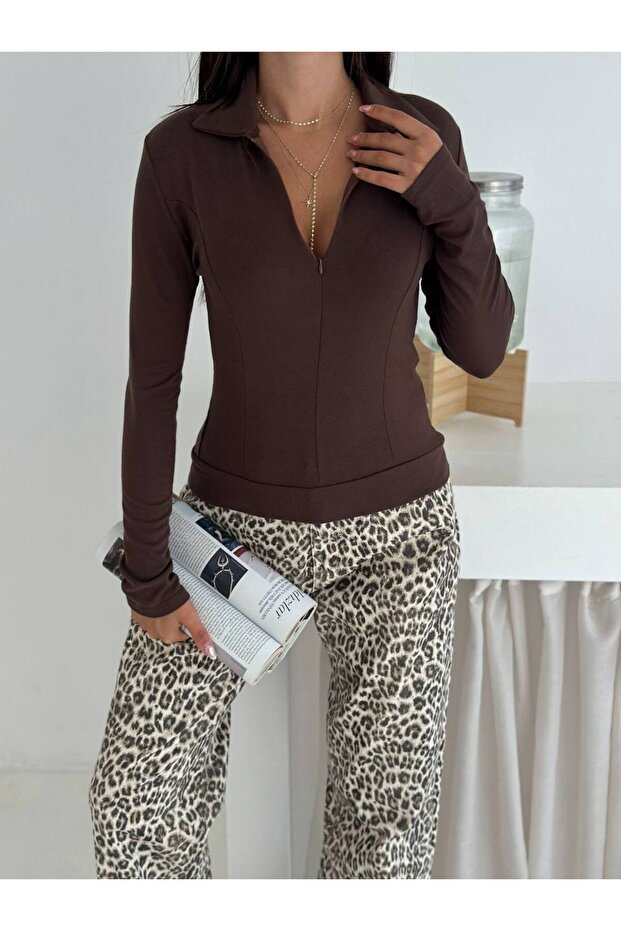 Long Sleeve Crop T-Shirt with Hidden Zipper at Neckline