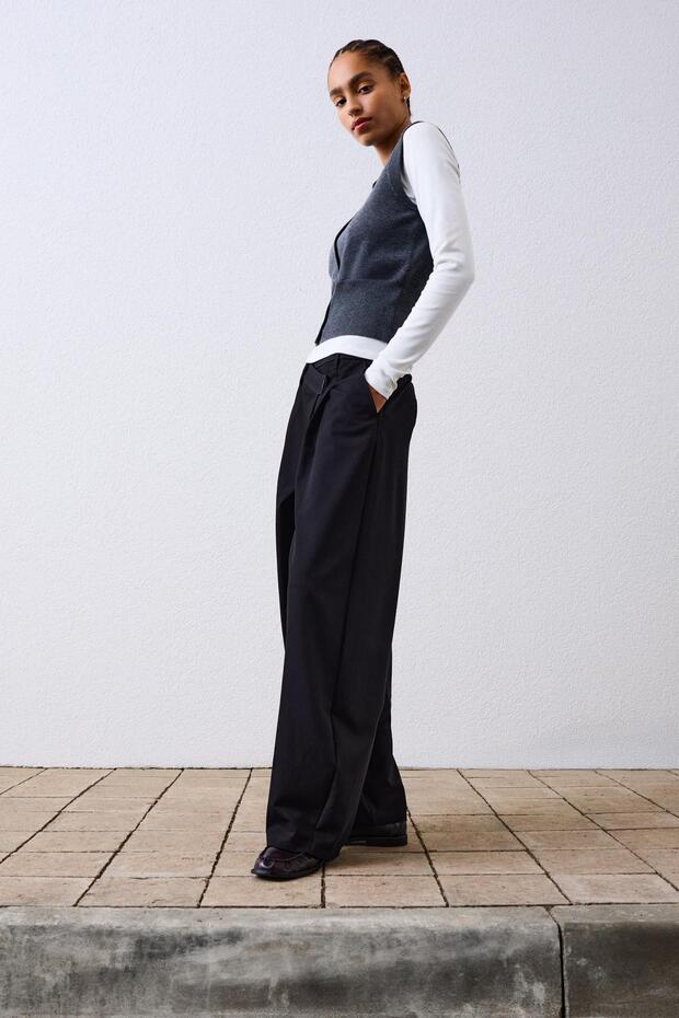 Düğmeli triko yelek - 4