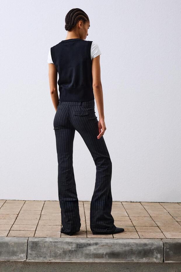 Düğmeli triko yelek - 3