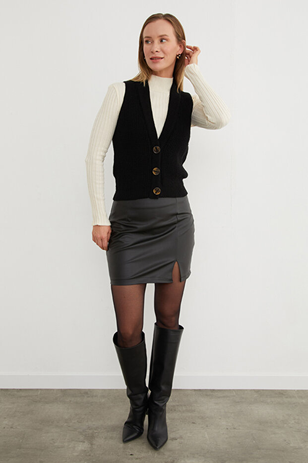 Düğmeli Triko Yelek - 4