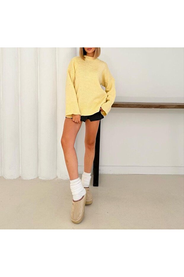 سترة تريكو أساسية كبيرة الحجم - 1