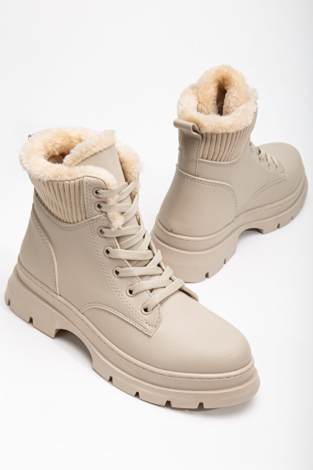 Mia Kürklü Bot - 5