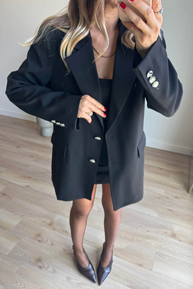 سترة بليزر مبطنة بأزرار فضية سوداء - 2