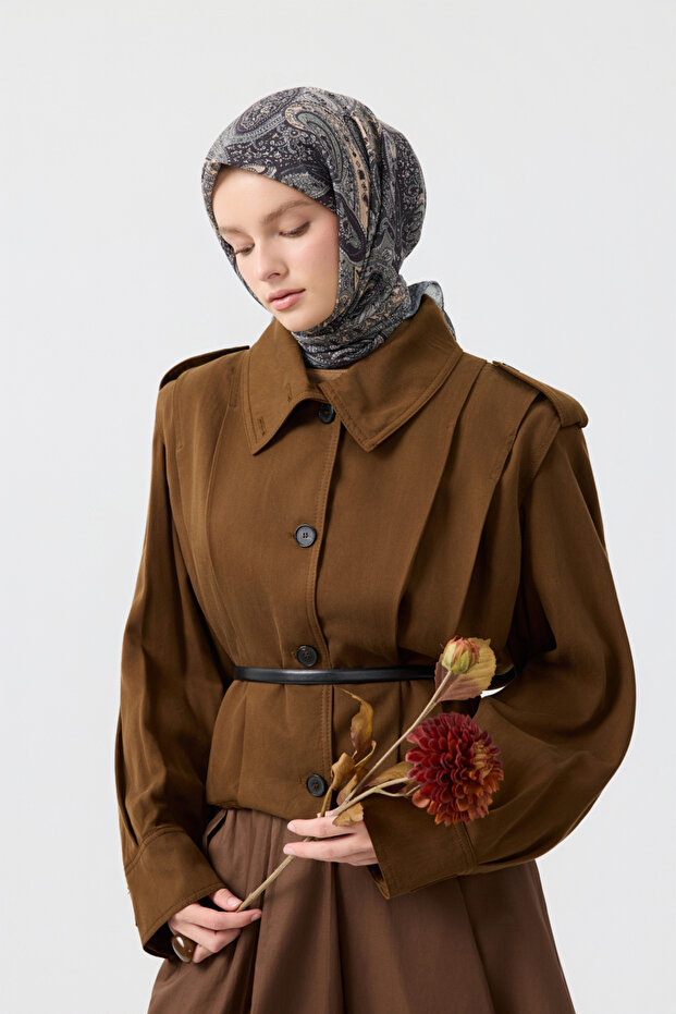 وشاح قطني باللون الأخضر الفاتح