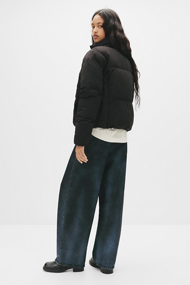 Dik yakalı şişme mont - 4