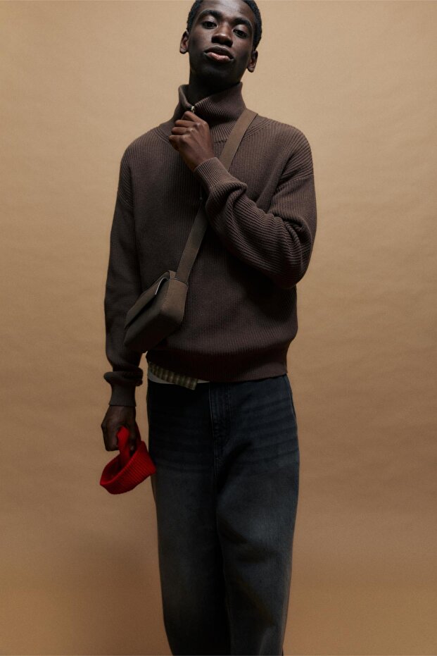 Fermuarlı yaka kazak - 1