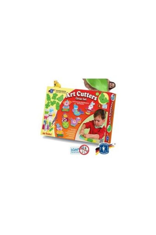 Trusa artistului - La circ - 1