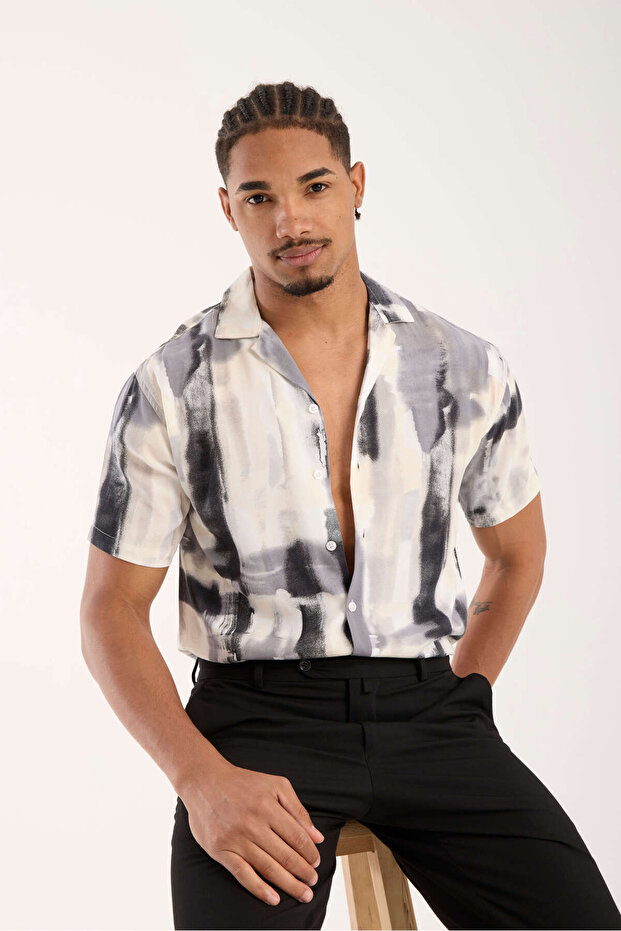 قميص رجالي كبير الحجم بنمط ملون - 2