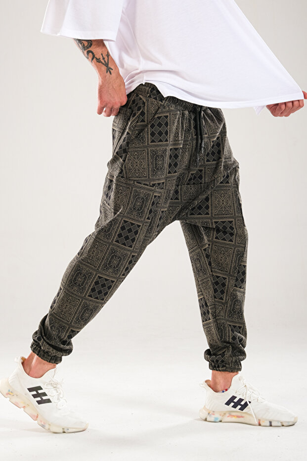 بنطلون حريمي بنقشة البوكر باللون الأخضر - 4