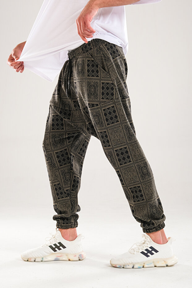 بنطلون حريمي بنقشة البوكر باللون الأخضر - 3